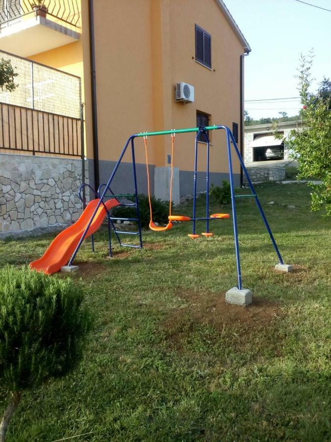 Apartman Knapic Koromačno Buitenkant foto