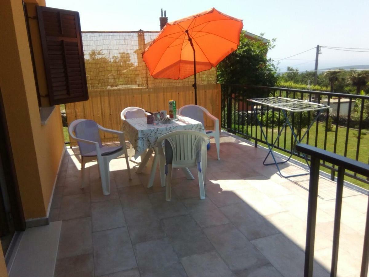 Apartman Knapic Koromačno Buitenkant foto